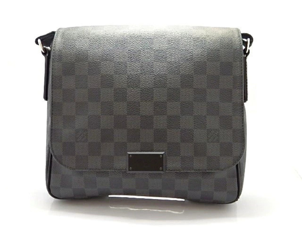 LOUIS VUITTON District Shoulder Bag Damier Graphite Black
